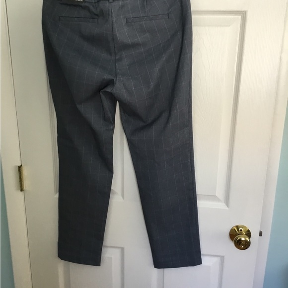 Van Heusen Straight Fit Super.Stretch Straight Leg Pants Size 10 - Picture 6 of 8
